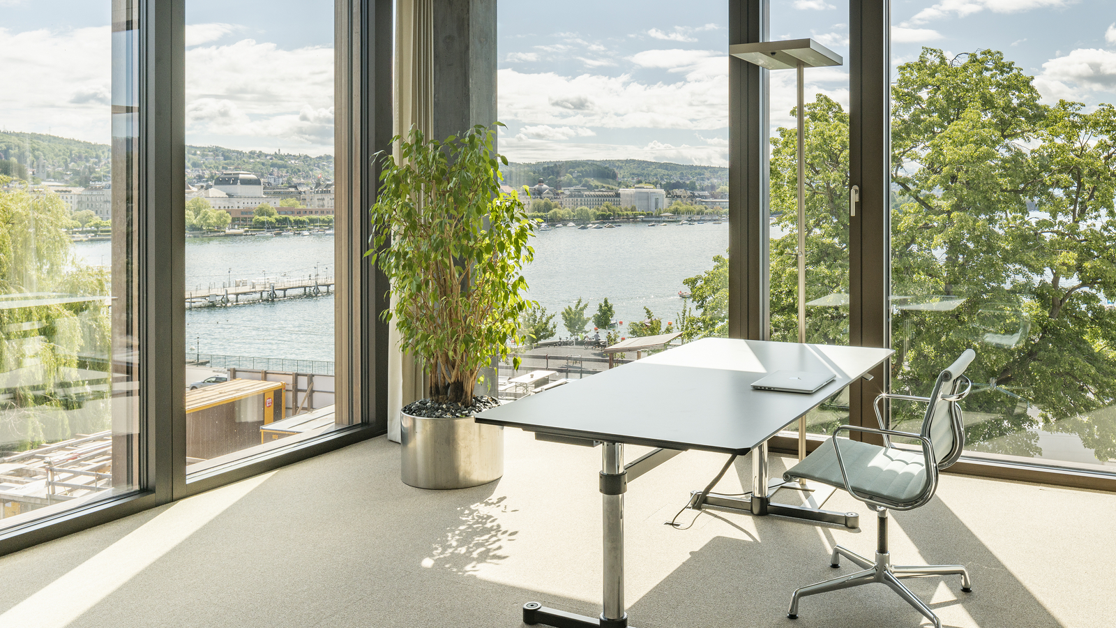 Geschäftshaus Rosau, Zürich Bild